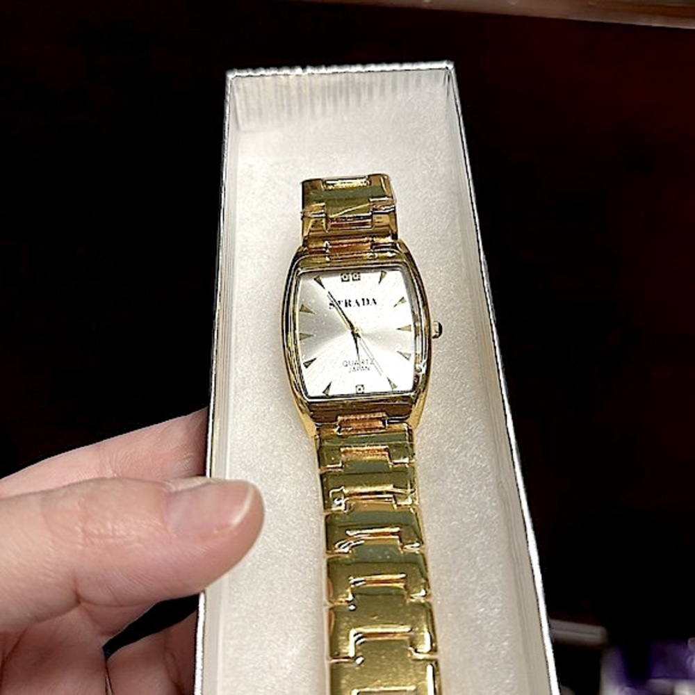 BRAND NEW: MEN’S LUXE GOLD “STRADA” LINKED FASHION WATCH - Picture 3 of 16